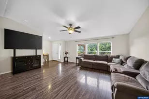 13105 Mountain View Ln SE, Turner, OR 97392 - Photo 5