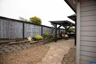 3046 Elliot St NW, Salem, OR 97304 - Photo 27