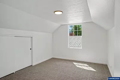 564 SW Cedar St, Mill City, OR 97360 - Photo 33