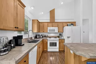 813 Joel Palmer Way, Dayton, OR 97114 - Photo 11