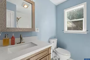 1270 E Jefferson St, Stayton, OR 97383 - Photo 11