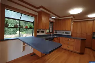 94607 Shelley Ln, Coquille, OR 97423 - Photo 11