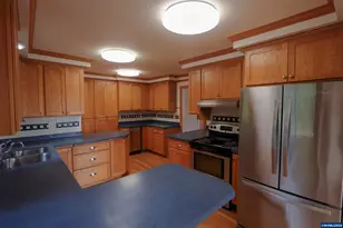 94607 Shelley Ln, Coquille, OR 97423 - Photo 9