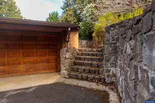 94607 Shelley Ln, Coquille, OR 97423 - Photo 3