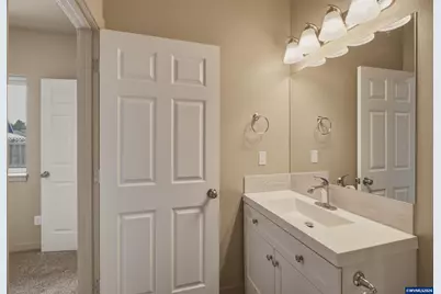 180 Hiatt St, Lebanon, OR 97355 - Photo 27