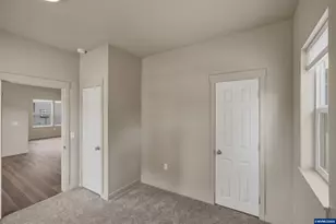 180 Hiatt St, Lebanon, OR 97355 - Photo 7