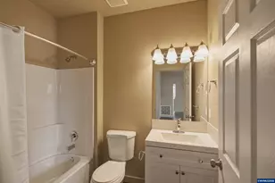 180 Hiatt St, Lebanon, OR 97355 - Photo 9