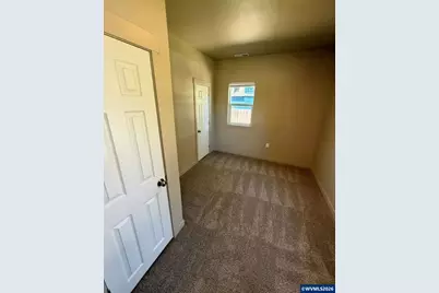 180 Hiatt St, Lebanon, OR 97355 - Photo 11