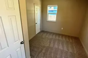 180 Hiatt St, Lebanon, OR 97355 - Photo 11