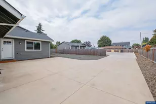 180 Hiatt St, Lebanon, OR 97355 - Photo 29