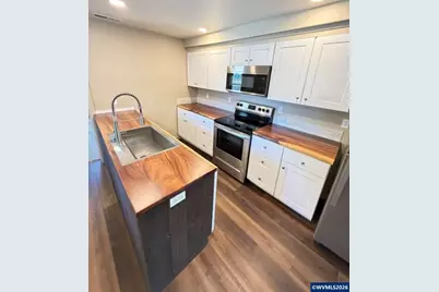 180 Hiatt St, Lebanon, OR 97355 - Photo 3