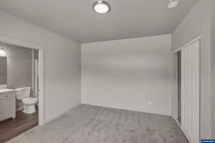 180 Hiatt St, Lebanon, OR 97355 - Photo 23