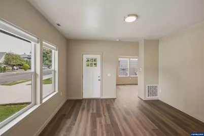 180 Hiatt St, Lebanon, OR 97355 - Photo 5