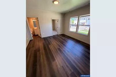 180 Hiatt St, Lebanon, OR 97355 - Photo 5