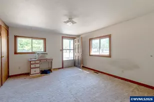 43304 Ames Creek Rd, Sweet Home, OR 97386 - Photo 3
