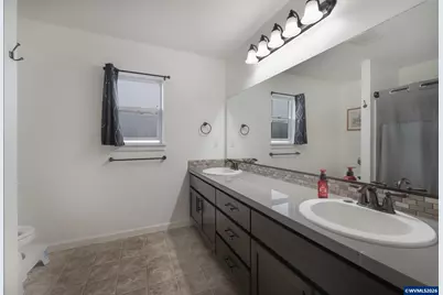 2303 NE Deciduous Av, Albany, OR 97321 - Photo 27