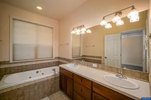 1519 Collins St NW, Salem, OR 97304 - Photo 25