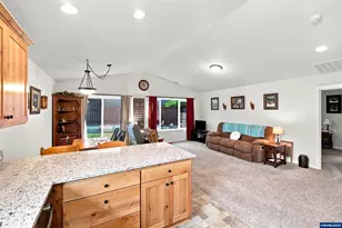 2390 Kokanee Way, Lebanon, OR 97355 - Photo 15