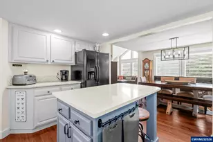 3057 Lakeview Ct NW, Salem, OR 97304 - Photo 11