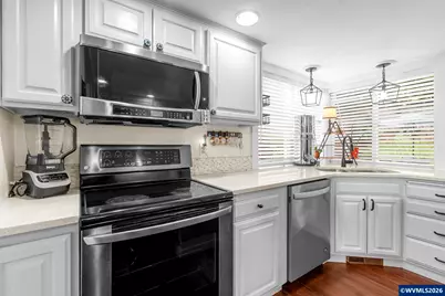 3057 Lakeview Ct NW, Salem, OR 97304 - Photo 13