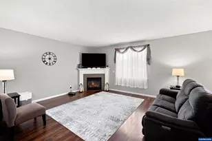 3001 Millersburg Dr NE, Albany, OR 97321 - Photo 5