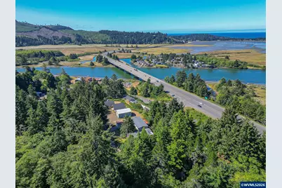 197 S Wells Dr, Lincoln City, OR 97367 - Photo 37