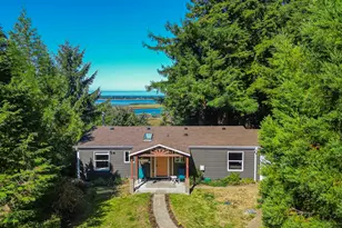 197 S Wells Dr, Lincoln City, OR 97367 - Photo 1