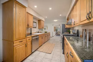 1520 Laurel Heights Dr NW, Albany, OR 97321 - Photo 9