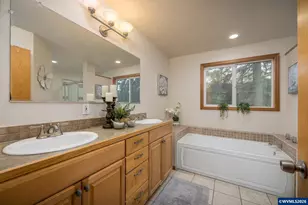 1520 Laurel Heights Dr NW, Albany, OR 97321 - Photo 17