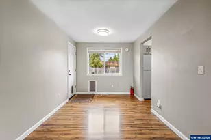 512 27th Av SE, Albany, OR 97322 - Photo 9