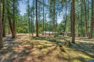 1111 Pioneer Rd, Dallas, OR 97338 - Photo 39