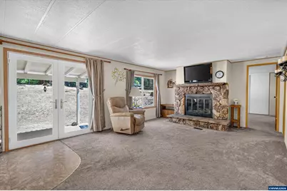 1111 Pioneer Rd, Dallas, OR 97338 - Photo 5