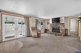 1111 Pioneer Rd, Dallas, OR 97338 - Photo 5