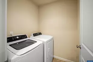 5725 Joynak St S, Salem, OR 97306 - Photo 17
