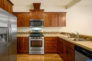 5725 Joynak St S, Salem, OR 97306 - Photo 9