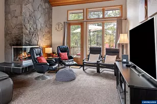 17926 Playoff Ln, Sunriver, OR 97707 - Photo 13