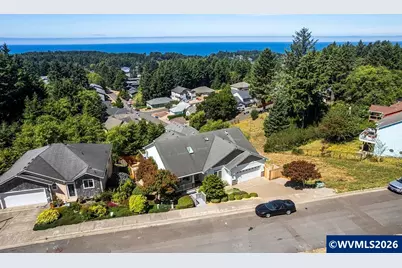 1899 SE Oar Dr, Lincoln City, OR 97367 - Photo 43