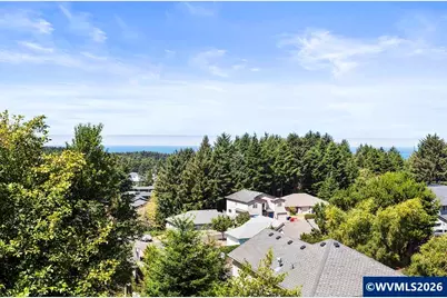 1899 SE Oar Dr, Lincoln City, OR 97367 - Photo 13