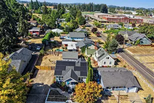 914 Pine St NE, Silverton, OR 97381 - Photo 49