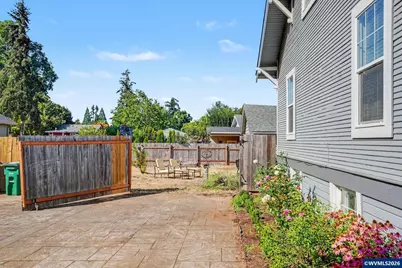 914 Pine St NE, Silverton, OR 97381 - Photo 41