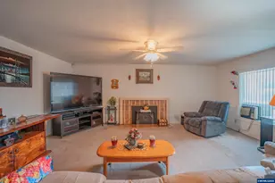 730 W C St, Lebanon, OR 97355 - Photo 5