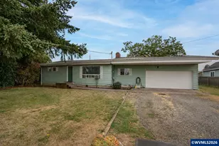 730 W C St, Lebanon, OR 97355 - Photo 1