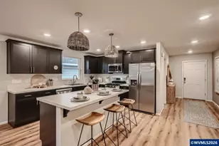541 Spring Bl, Woodburn, OR 97071 - Photo 7