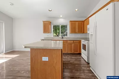 955 Margaret St E, Monmouth, OR 97361 - Photo 27