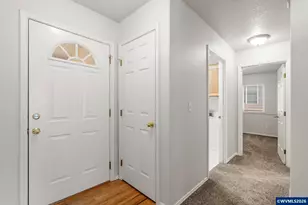 955 Margaret St E, Monmouth, OR 97361 - Photo 3