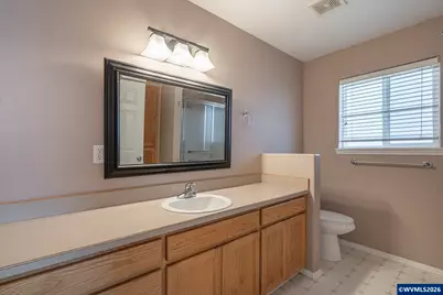 955 Margaret St E, Monmouth, OR 97361 - Photo 15