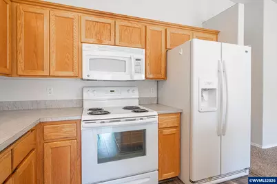 955 Margaret St E, Monmouth, OR 97361 - Photo 25