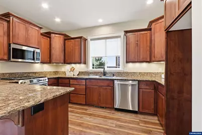 151 N 13th St, Jefferson, OR 97352 - Photo 13