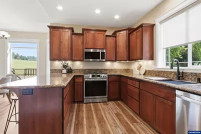 151 N 13th St, Jefferson, OR 97352 - Photo 15