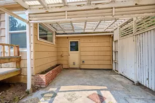 845 S Water St, Silverton, OR 97381 - Photo 43
